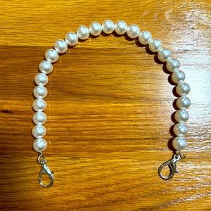 Pearls purse strap